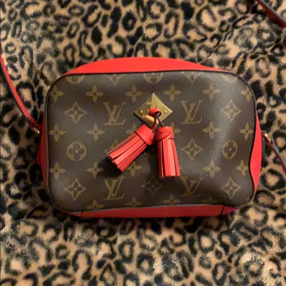 Louis Vuitton Saintonge - Picture 5 of 6